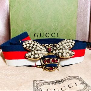 GUCCI Sylvie Belt With Queen Margaret Bee